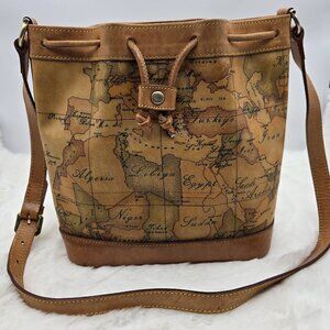 Alviero Classe Geo Classic bucket bag